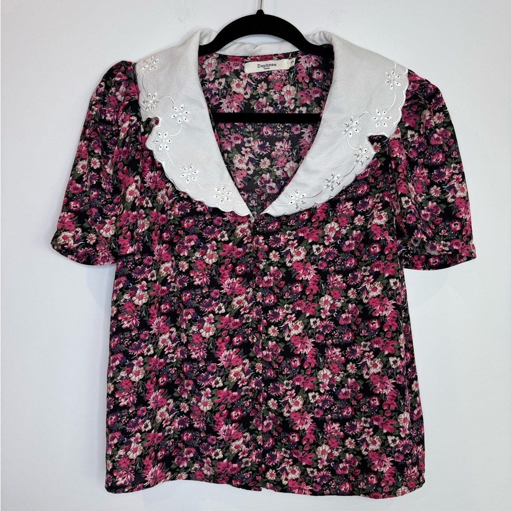 Daphnea Floral Blouse retro cottage with White Collar size small